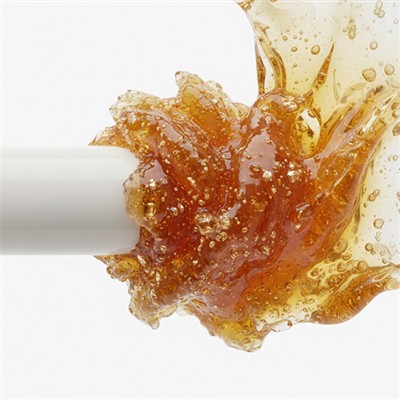 لا تحرق الزيت الخاص بك: دليل احترافي لتبخير الراتنج الحي والصنوبري (أفضل إعدادات الجهد الكهربي)